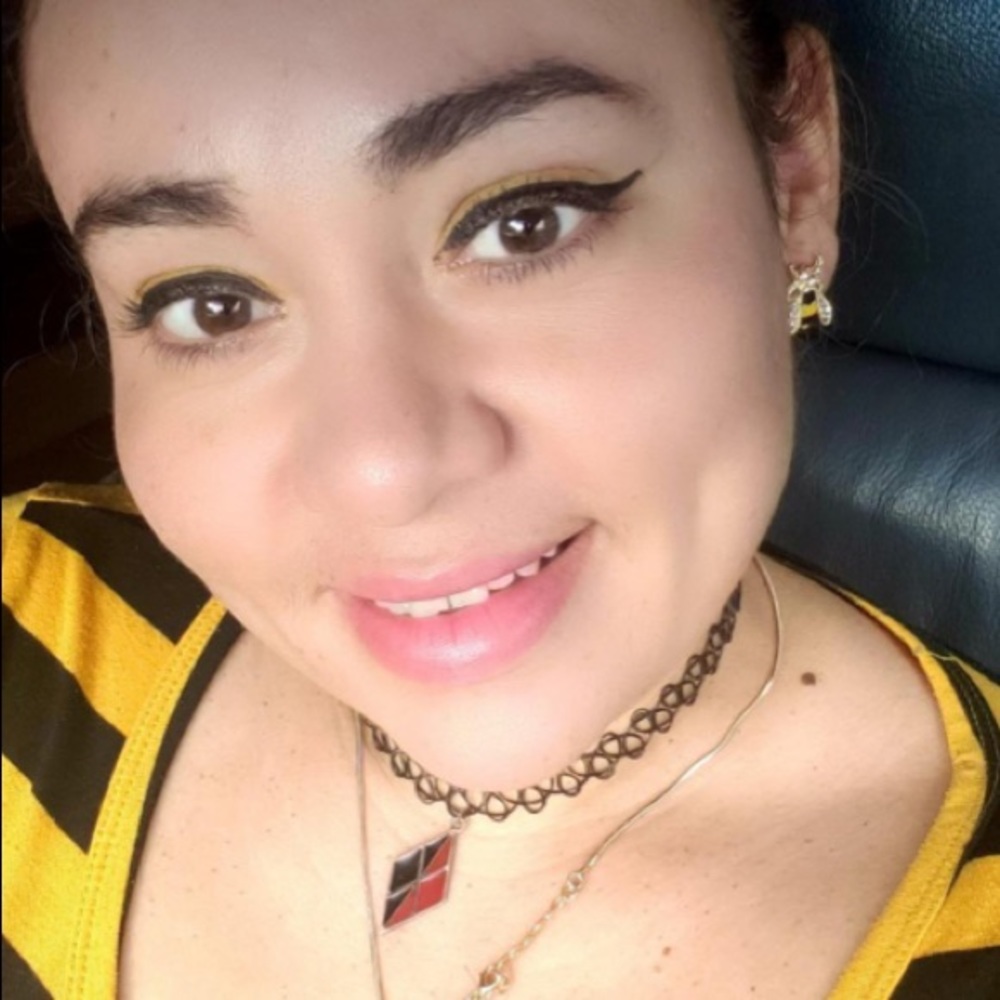 Like Bees🐝to Honey🍯Super Cute Delicate Bumblebee Stud Earrings - Picture 7 of 13
